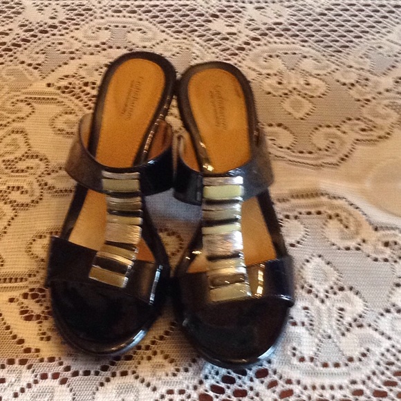 Shoes - Picture 1 of 3